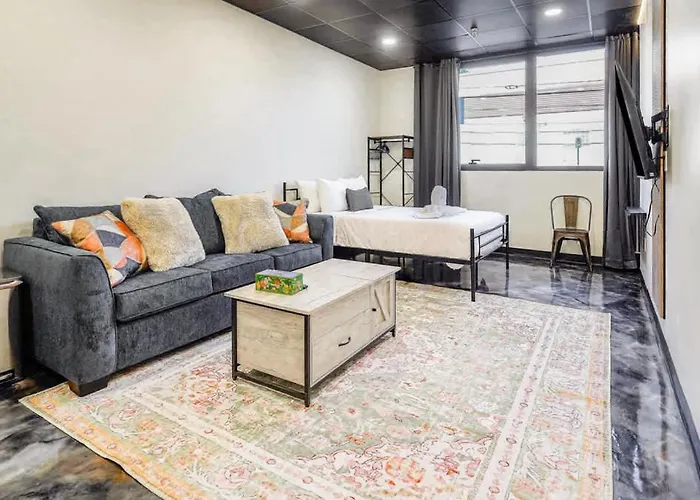 New Loft 5 Min Shadyside Or East Liberty Sleeps 4 Apartment Pittsburgh